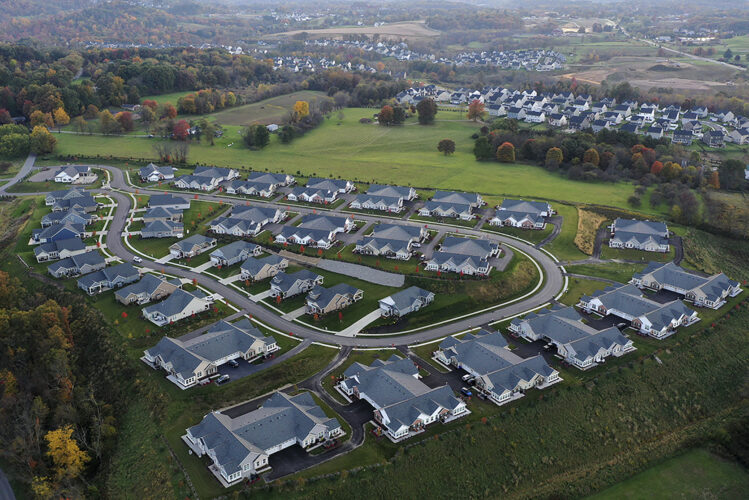 Home sales fall for 4th month in a row